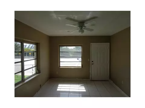 1315 W 4 Ave, Hialeah, FL 33010 photo 3