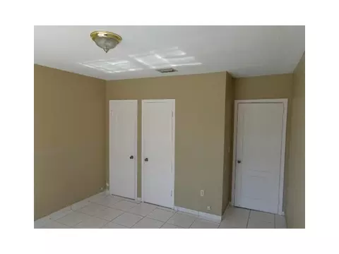 1315 W 4 Ave, Hialeah, FL 33010 photo 5