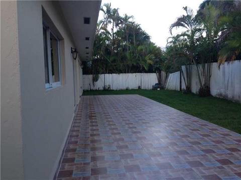 Undisclosed, Miami, FL 33184 photo 3