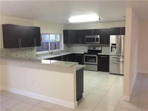 Undisclosed, Miami, FL 33184 photo 4