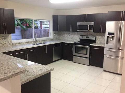 Undisclosed, Miami, FL 33184 photo 11