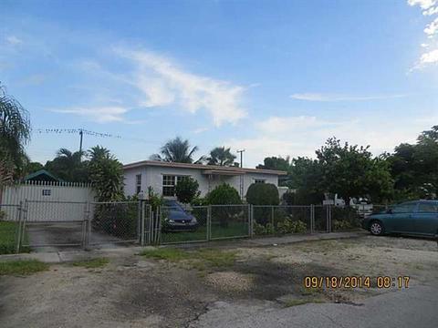 267 E 45 St, Hialeah, FL 33013 photo 1