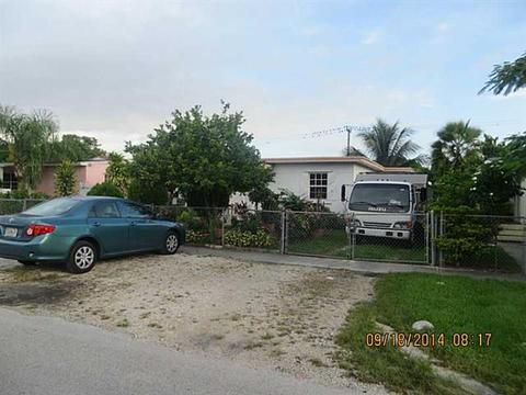 267 E 45 St, Hialeah, FL 33013 photo 3