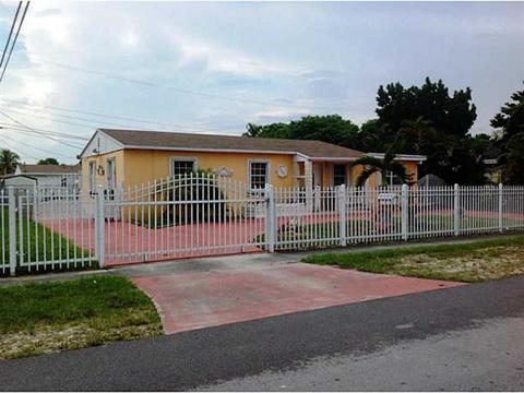 3420 E 9 Ct, Hialeah, FL 33013 photo 2