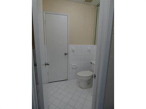 Undisclosed, Hialeah, FL 33016 photo 15