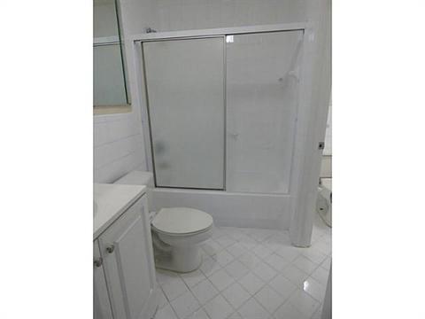 Undisclosed, Hialeah, FL 33016 photo 16