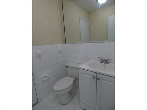 Undisclosed, Hialeah, FL 33016 photo 14
