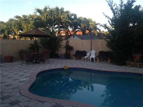 7009 W 6 Ave, Hialeah, FL 33014 photo 9