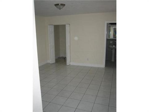 611 E 17 St, Hialeah, FL 33010 photo 10