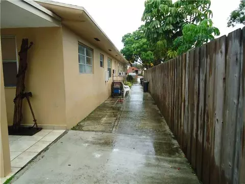 58 W 30 St, Hialeah, FL 33012 photo 12