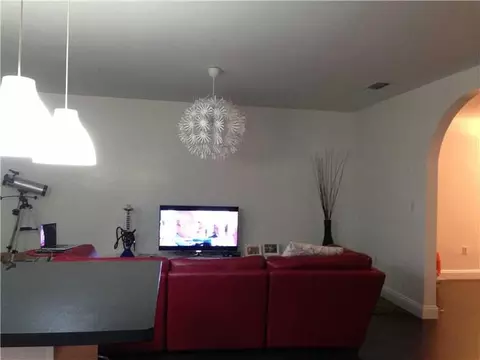 1304 38 Pl, Hialeah, FL 33012 photo 4