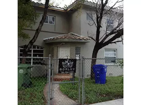 535 NE 68 St, Miami, FL 33138 photo 2