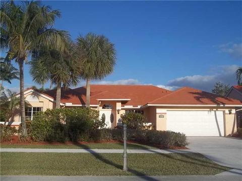 9525 Carousel Cir E, Boca Raton, FL 33434 photo 1