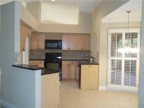 9525 Carousel Cir E, Boca Raton, FL 33434 photo 4