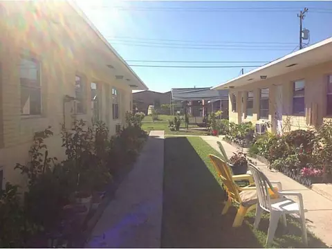 474 E 31 St, Hialeah, FL 33013 photo 1