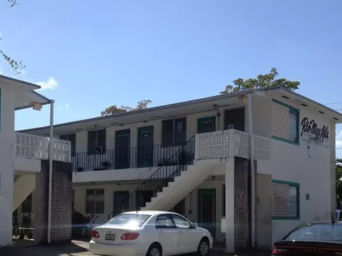 380 SW 4 St, Miami, FL 33130 photo 3