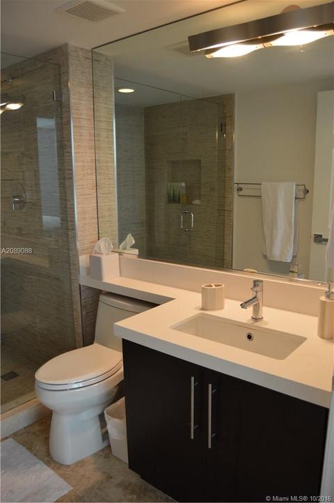 Undisclosed, Miami, FL 33131 photo 13