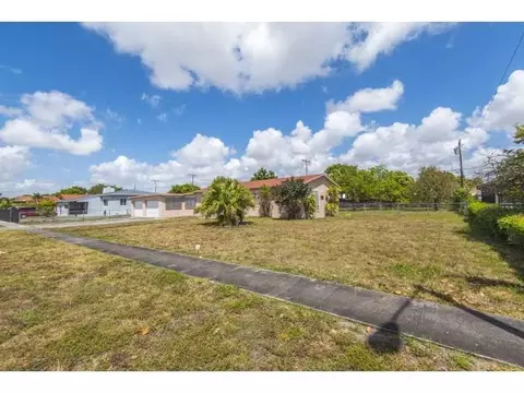 539 E 14 St, Hialeah, FL 33010 photo 3