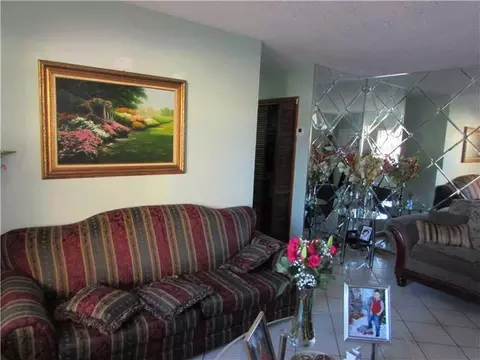 323 E 14 St, Hialeah, FL 33010 photo 10
