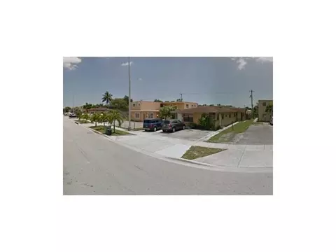 440 E 28 St, Hialeah, FL 33013 photo 1