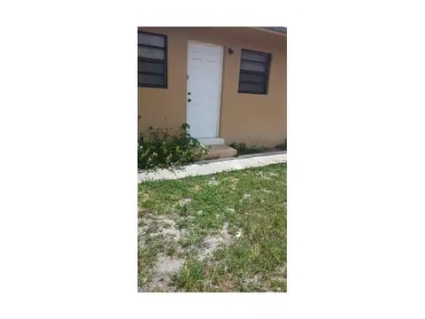 440 E 28 St, Hialeah, FL 33013 photo 3