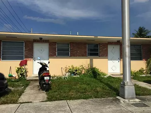 302 E 21 St, Hialeah, FL 33010 photo 2