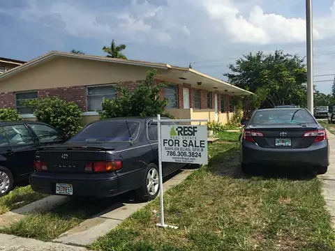 302 E 21 St, Hialeah, FL 33010 photo 3