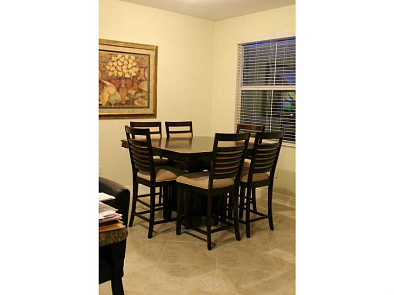 2979 St John Dr Apt, Hollywood, FL 33024 photo 1