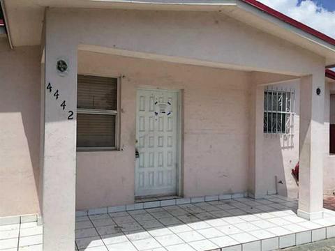 Undisclosed, Hialeah, FL 33013 photo 2