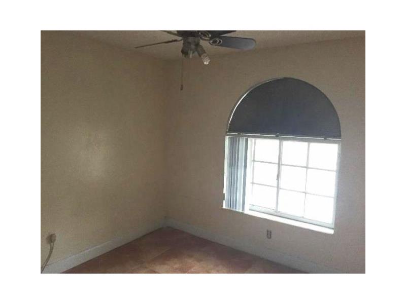 2687 W 69 Te, Hialeah, FL 33016 photo 2