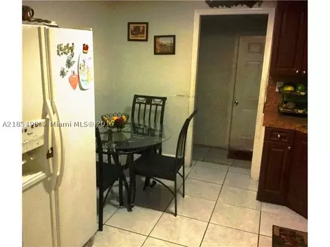 2405 W 9 Ln, Hialeah, FL 33010 photo 12