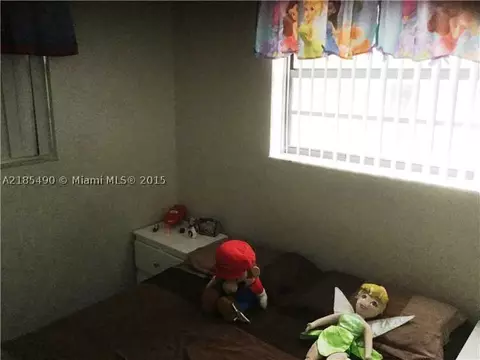 2405 W 9 Ln, Hialeah, FL 33010 photo 15