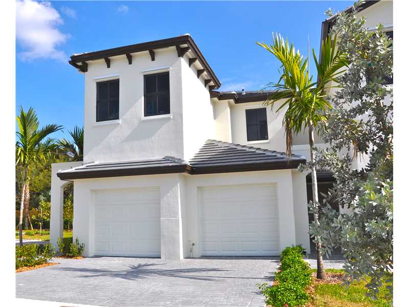 22451 SW 102 Ave, Miami, FL 33190 photo 1
