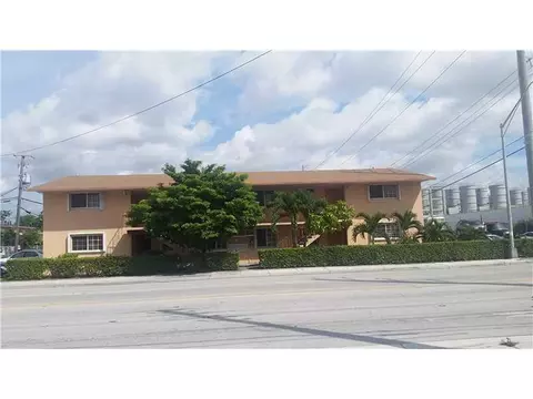 910 W 3 Ave, Hialeah, FL 33010 photo 1