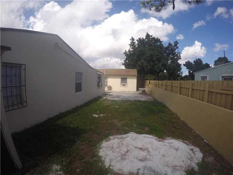  2539 NW 103 St, Miami, FL 33147 photo 4