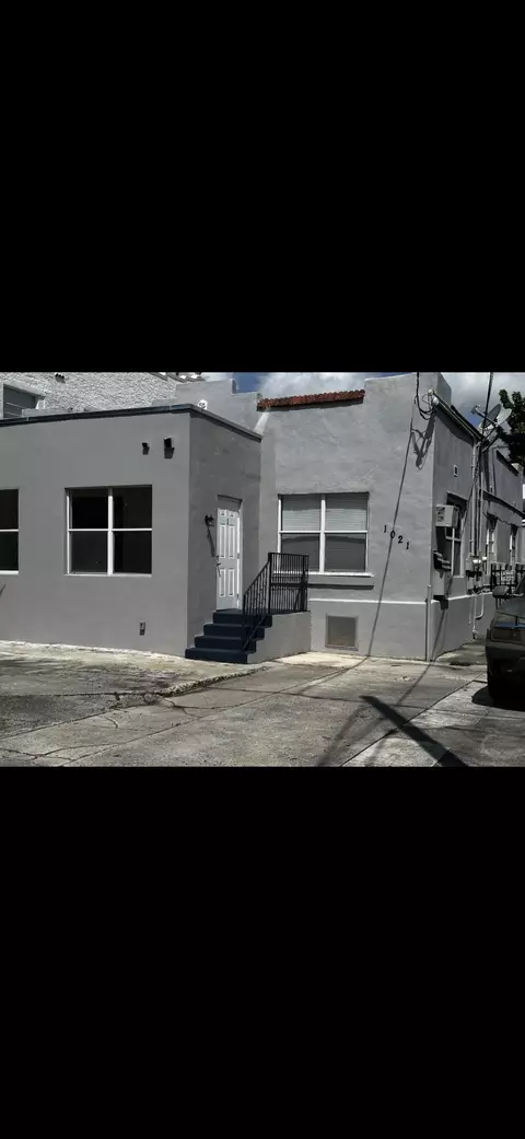 1021 SW 5th St, Miami, FL 33130