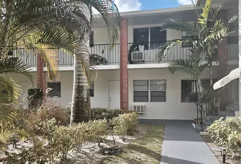 3700 Harrison St #8A, Hollywood, FL 33021
