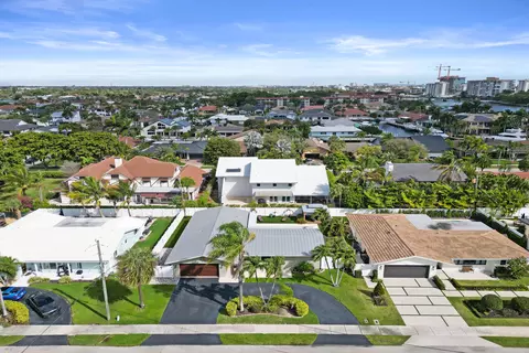 3001 NE 45th St, Lighthouse Point, FL 33064
