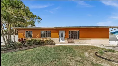 848 SE 3rd St, Belle Glade, FL 33430