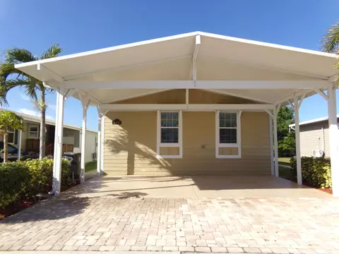 147 Plantation Blvd, Greenacres, FL 33467