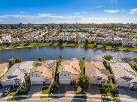 4122 Rosa Dr, Lighthouse Point, FL 33064