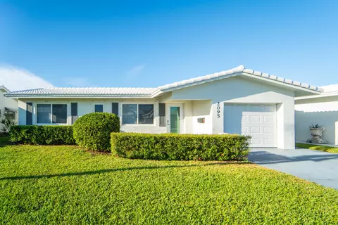 2095 SW 14 Ave SW, Boynton Beach, FL 33426