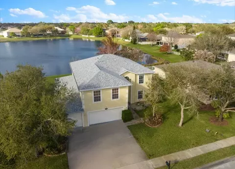 6052 Ridge Lake Cir, Vero Beach, FL 32967