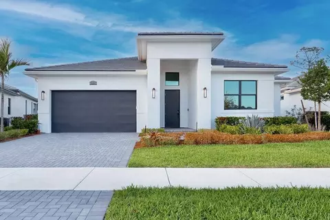 2293 SE Canopy Cove Ln, Port Saint Lucie, FL 34984