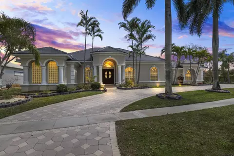 2296 Greenview Cove Dr, Wellington, FL 33414