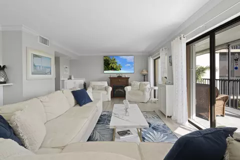 Living - 233 NEdgewater Dr #104, Stuart, FL 34996 photo 6 of 6