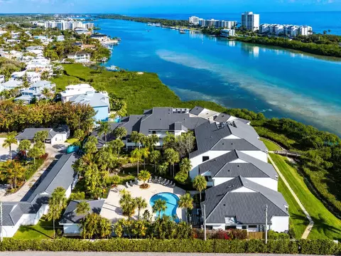 200 Waterway Rd #104, Tequesta, FL 33469