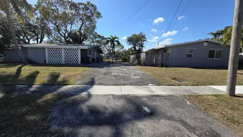 2305 E River Dr, Margate, FL 33063 photo 15