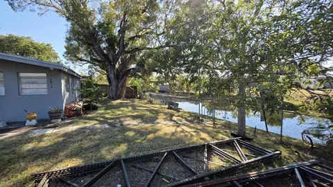 2305 E River Dr, Margate, FL 33063 photo 4