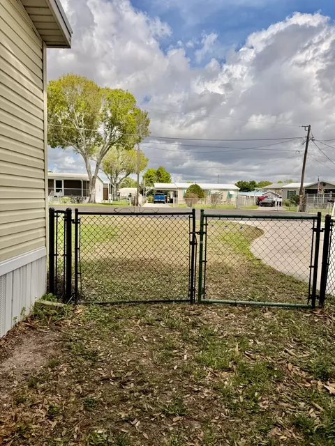 1088 Peach St, Okeechobee, FL 34974 photo 24